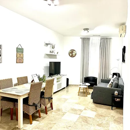 Apartamento Acogedor Y Moderno En Pleno Centro De Sevilla Con Parking Gratis Exterior foto