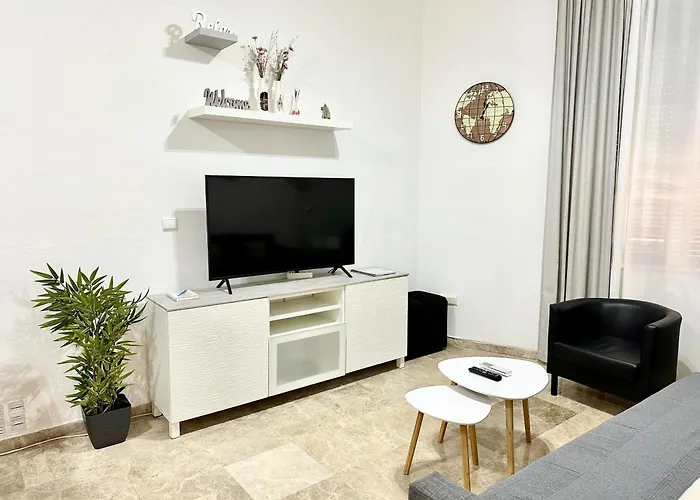 Apartamento Acogedor Y Moderno En Pleno Centro De Sevilla Con Parking Gratis
